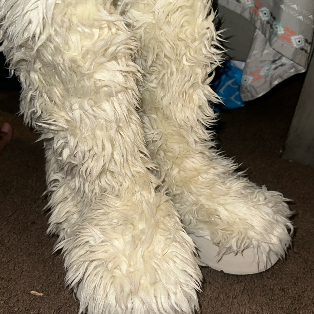 Ugg oat fluff